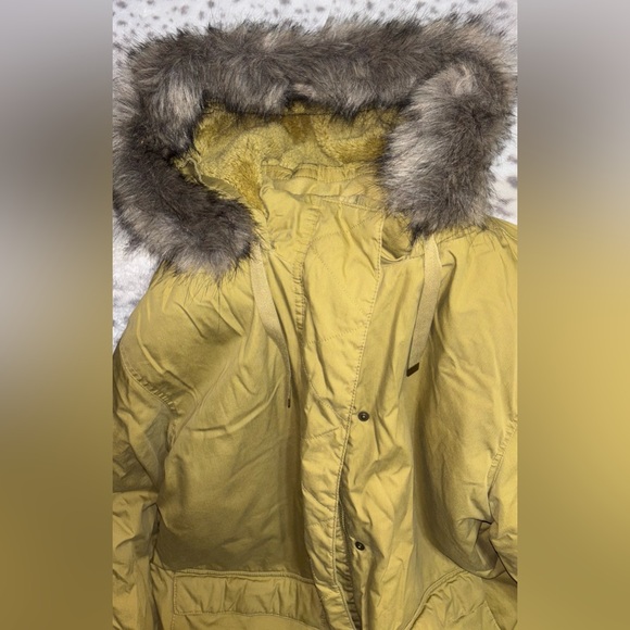 Women’s universal thread brand coat size XXL - Picture 3 of 9